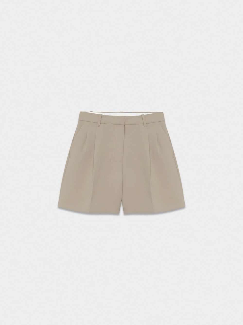 Aritzia effortless short